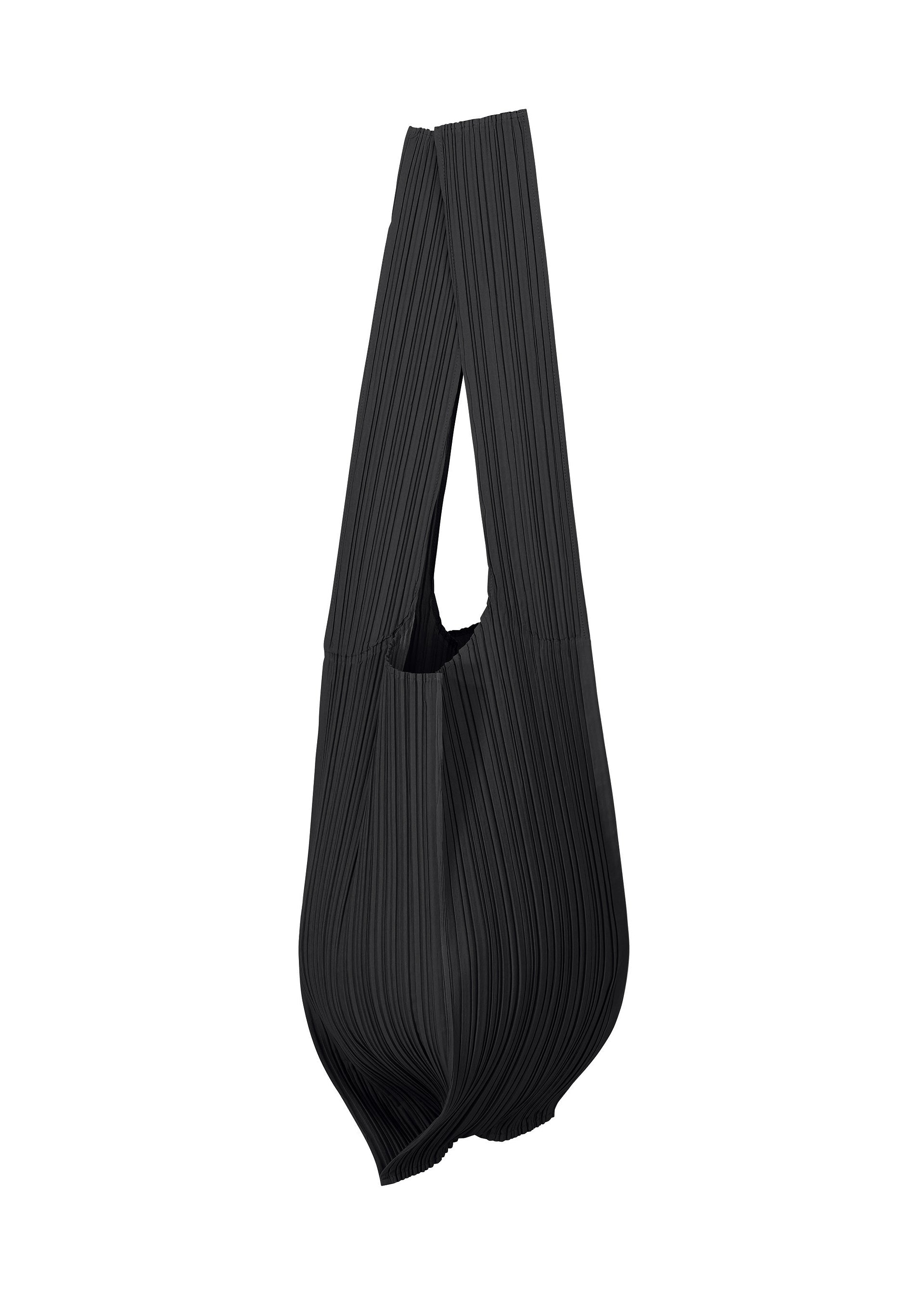 SHIFT PLEATS BAG, Bags & Wallets_Tote Bag, Black