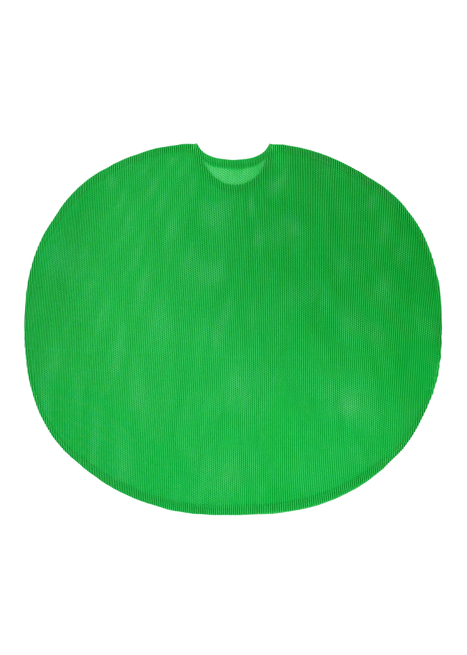 Zoomed view The TATAMI APRIL by PLEATS PLEASE ISSEY MIYAKE is a large, flat, circular green mat with a small notch at the top and a subtle mesh texture, shown on a white background.