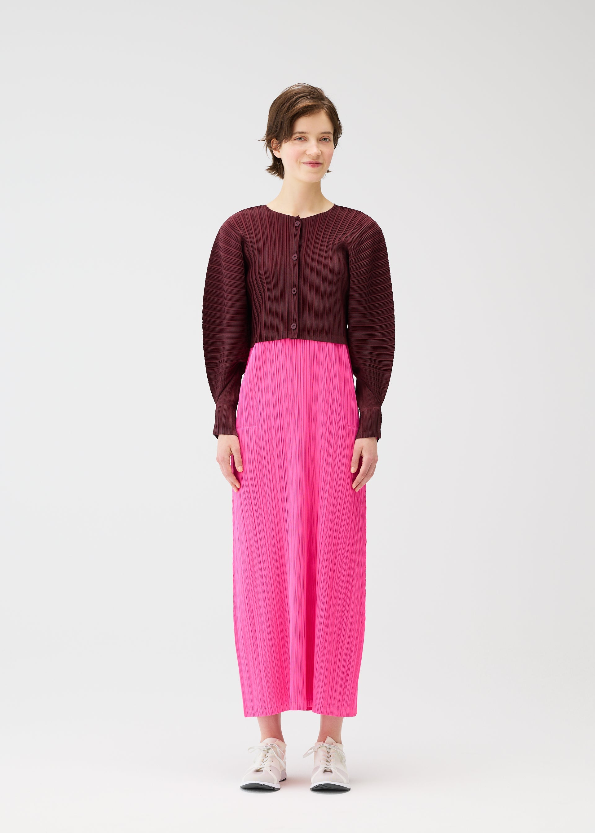 Zoomed view RIB PLEATS JANUARY