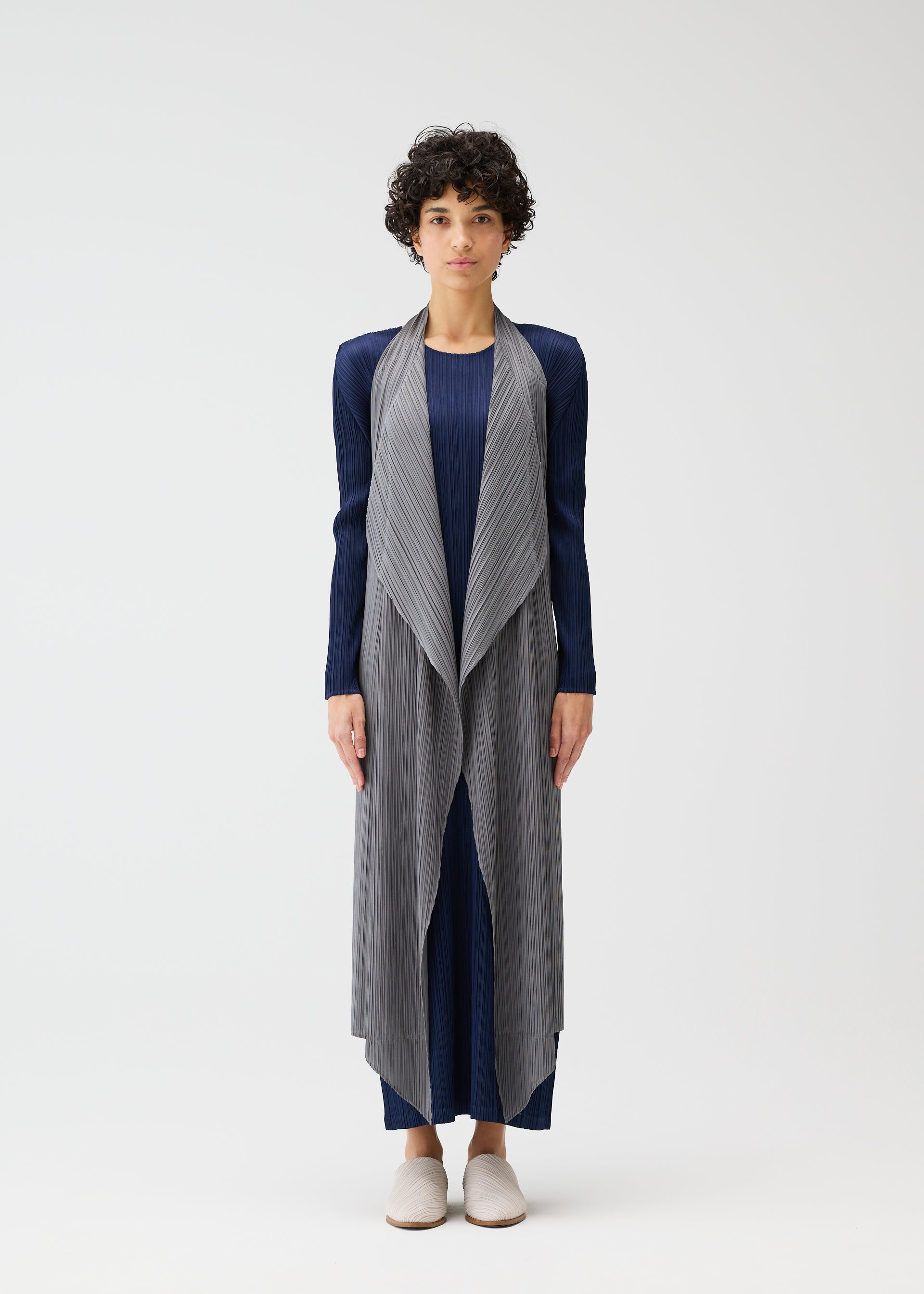 PLEATS PLEASE ISSEY MIYAKE – ISSEY MIYAKE ONLINE STORE