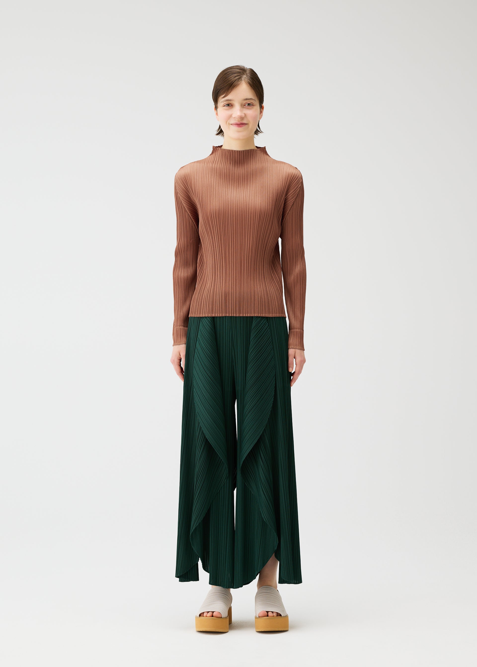 PLEATS PLEASE LEAF PP61JK452 ダークグリーン LEAF – ISSEY MIYAKE ONLINE STORE