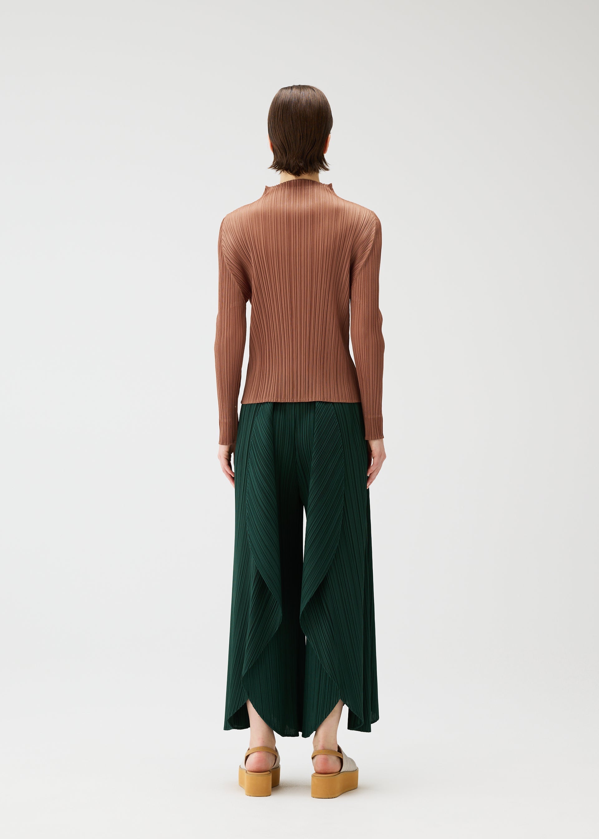 PLEATS PLEASE 03サイズ グリーン 中古・古着通販】PLEATS PLEASE (プリーツプリーズ) PLEATS PLEASE
