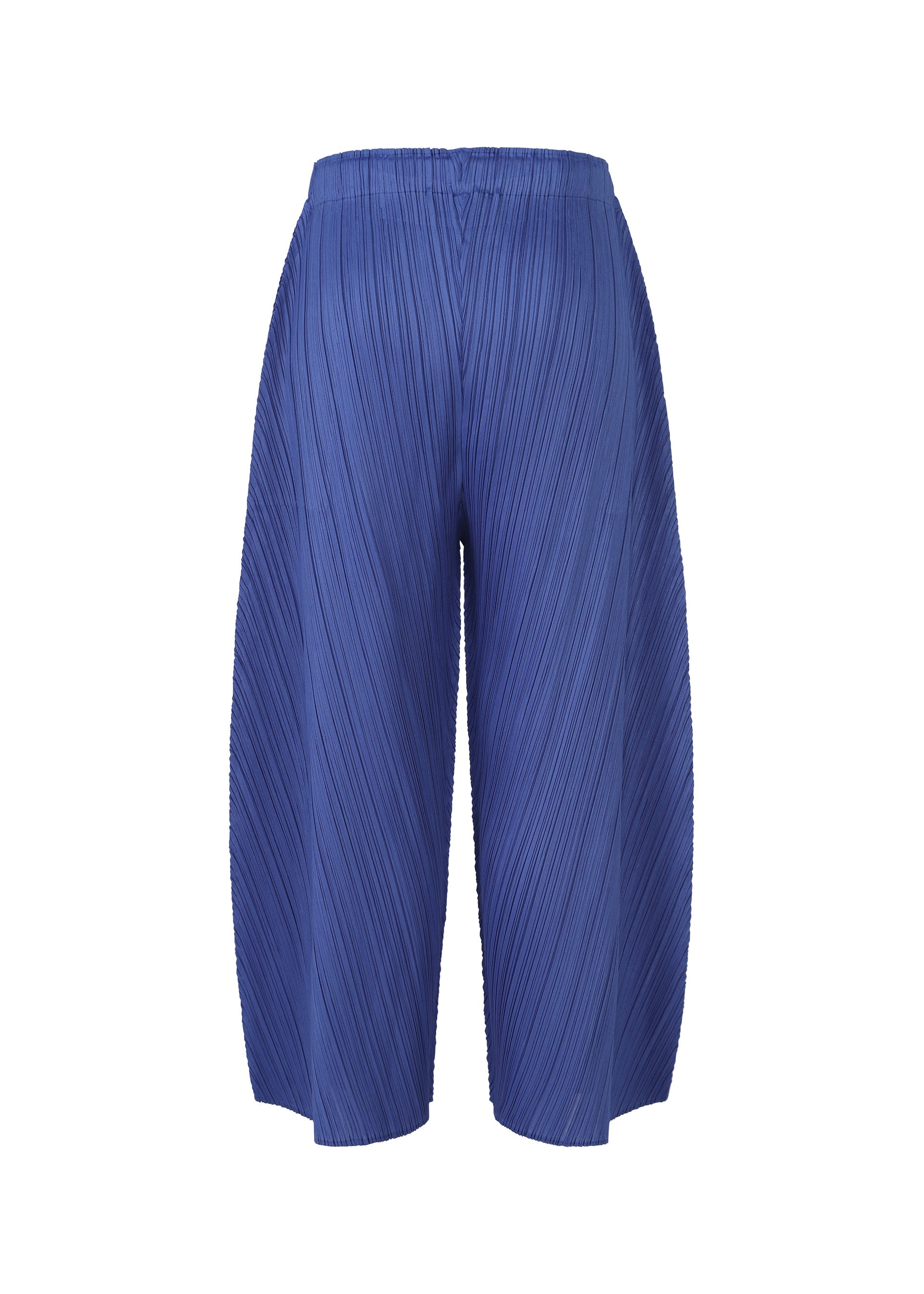 Zoomed view The COAST pants by PLEATS PLEASE ISSEY MIYAKE feature wide legs, diagonal pleats, a high elastic waistband, and a mid-calf cropped length, shown against a white background.