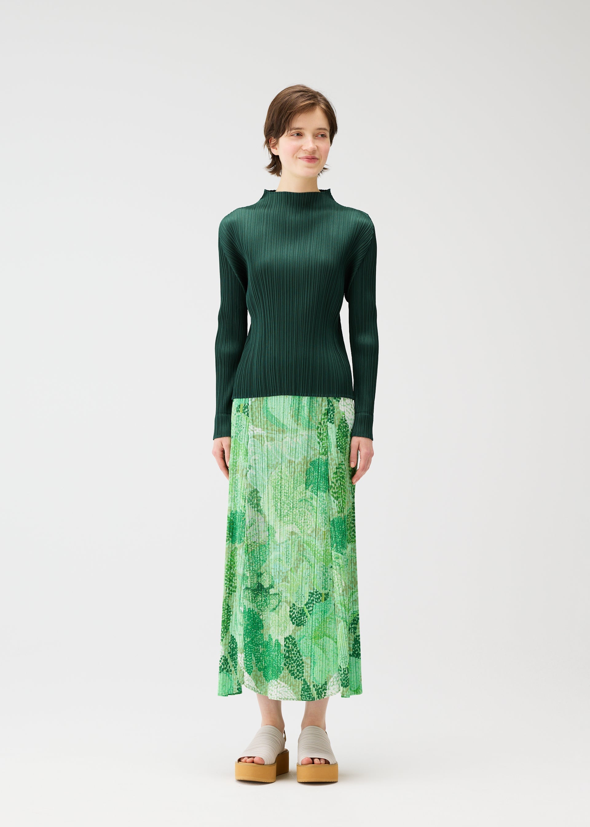 FOGGY FOREST – ISSEY MIYAKE ONLINE STORE
