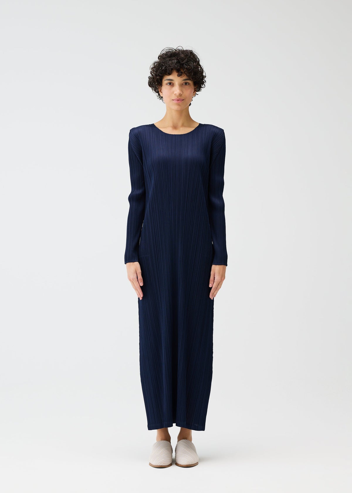 MONTHLY COLORS : JANUARY view 8 of 10