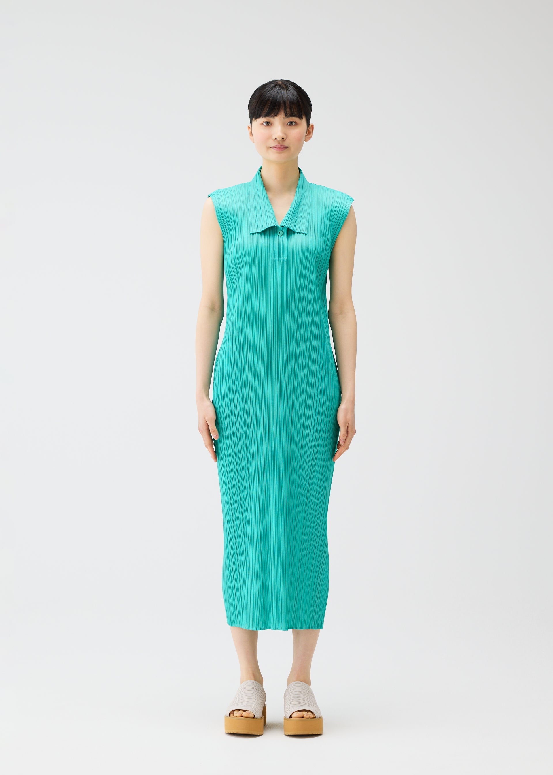 MONTHLY COLORS : MAY – ISSEY MIYAKE ONLINE STORE
