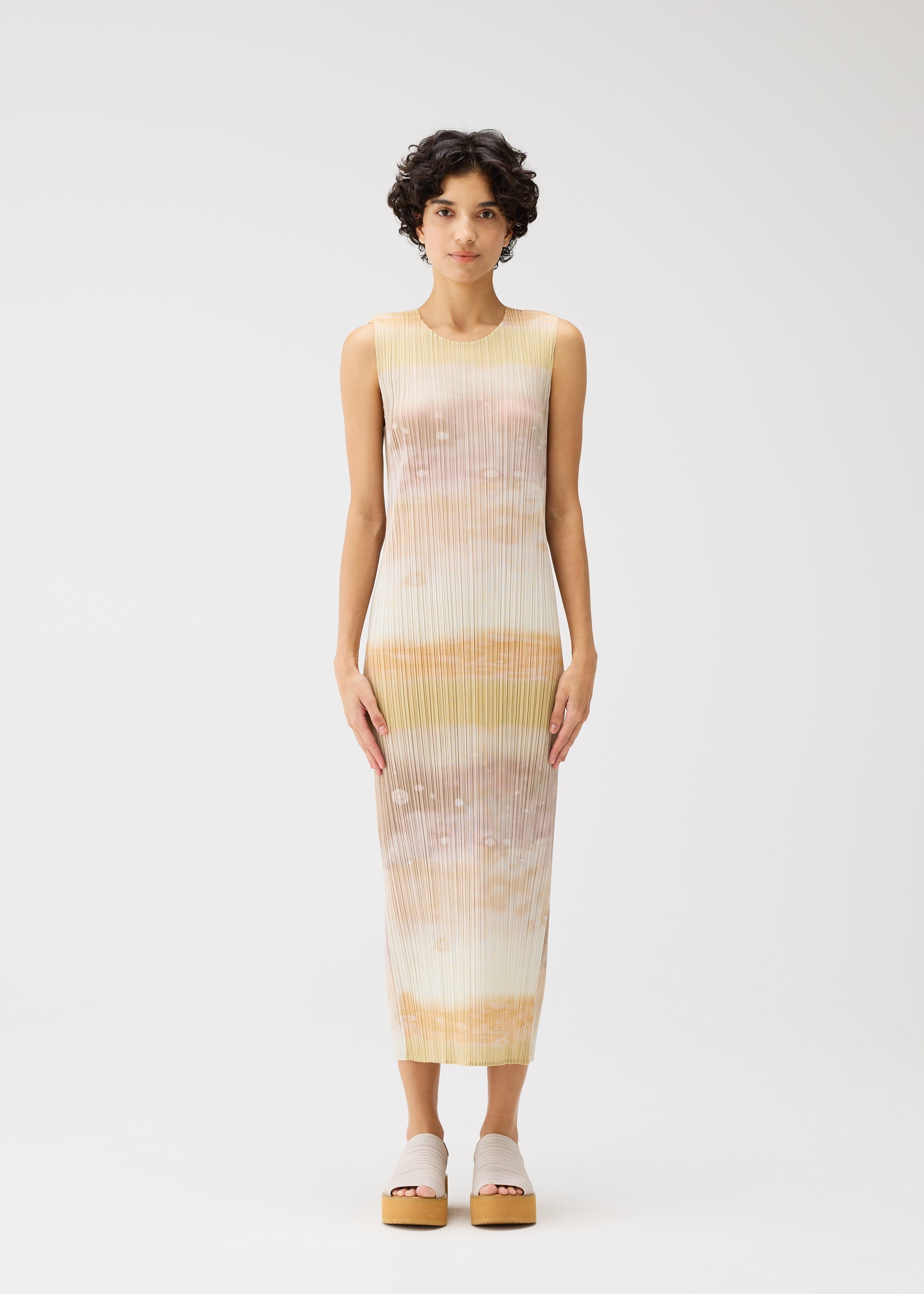 美品 00’s PLEATS PLEASE 08AW ラメ ノースリーブ PLEATS PLEASE ISSEY MIYAKE – ISSEY MIYAKE ONLINE STORE