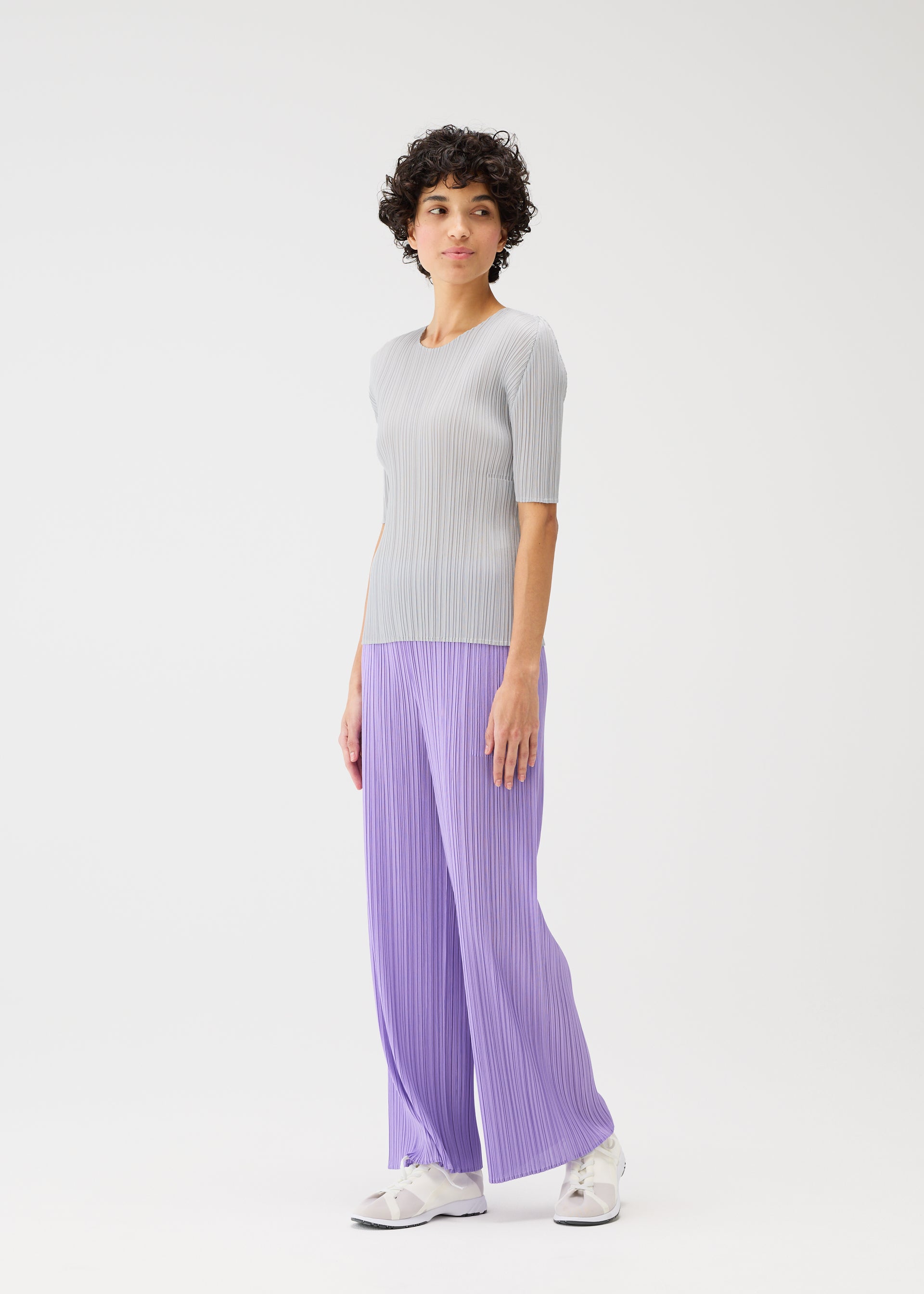 MONTHLY COLORS : APRIL – ISSEY MIYAKE ONLINE STORE
