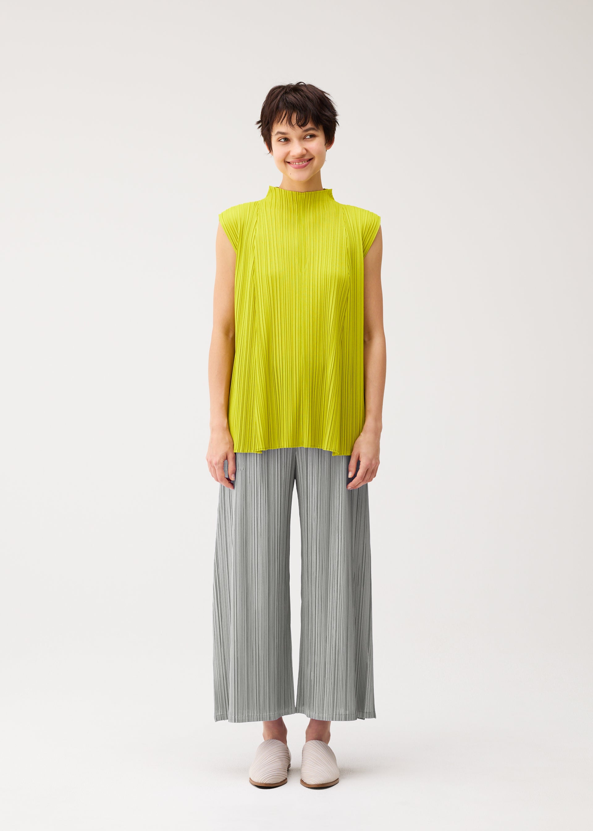 19835✨️PLEATS PLEASE アートプリント グラフィティ スカート PLEATS PLEASE ISSEY MIYAKE (@pleatspleaseisseymiyake) • Instagram