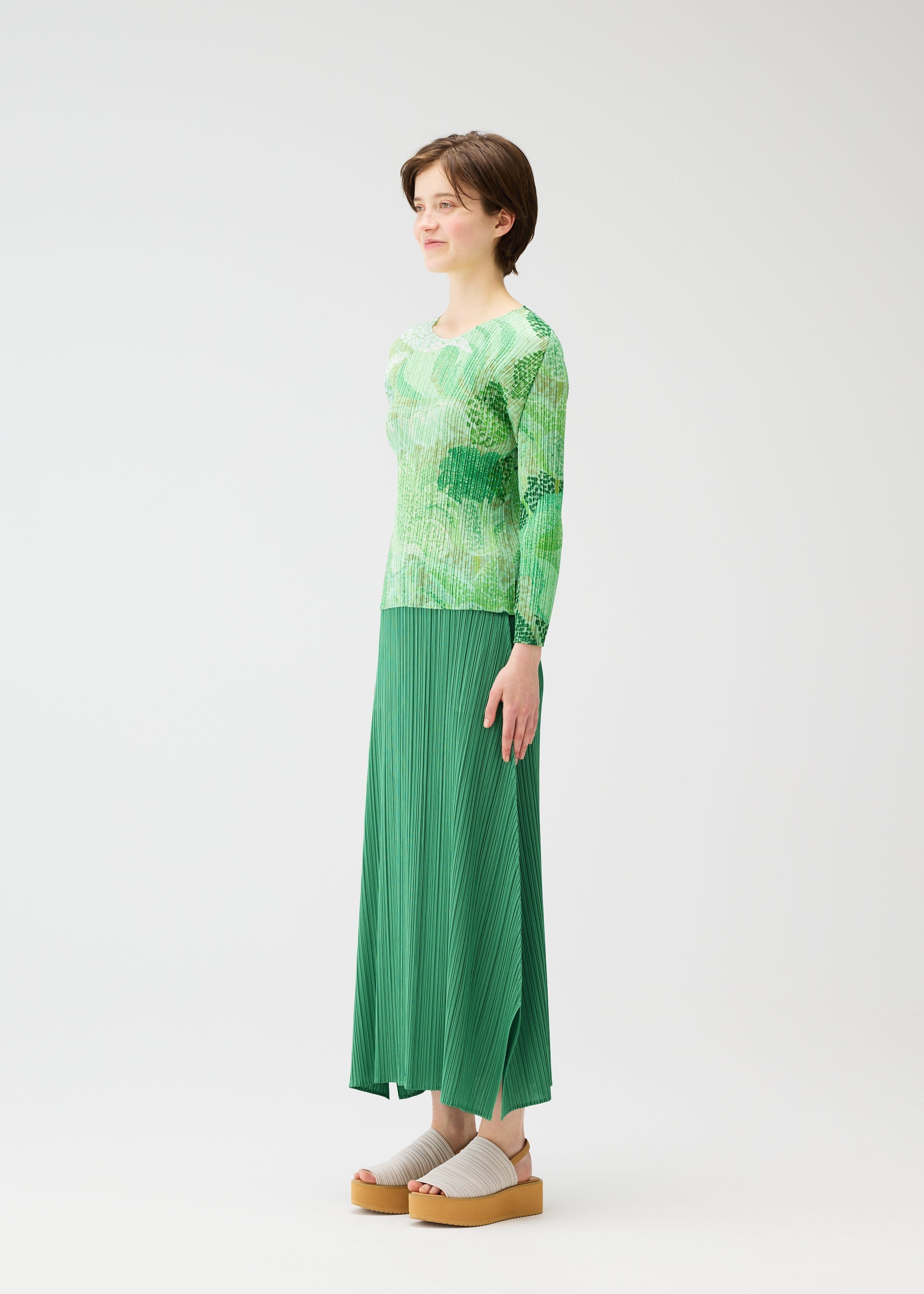 FOGGY FOREST – ISSEY MIYAKE ONLINE STORE