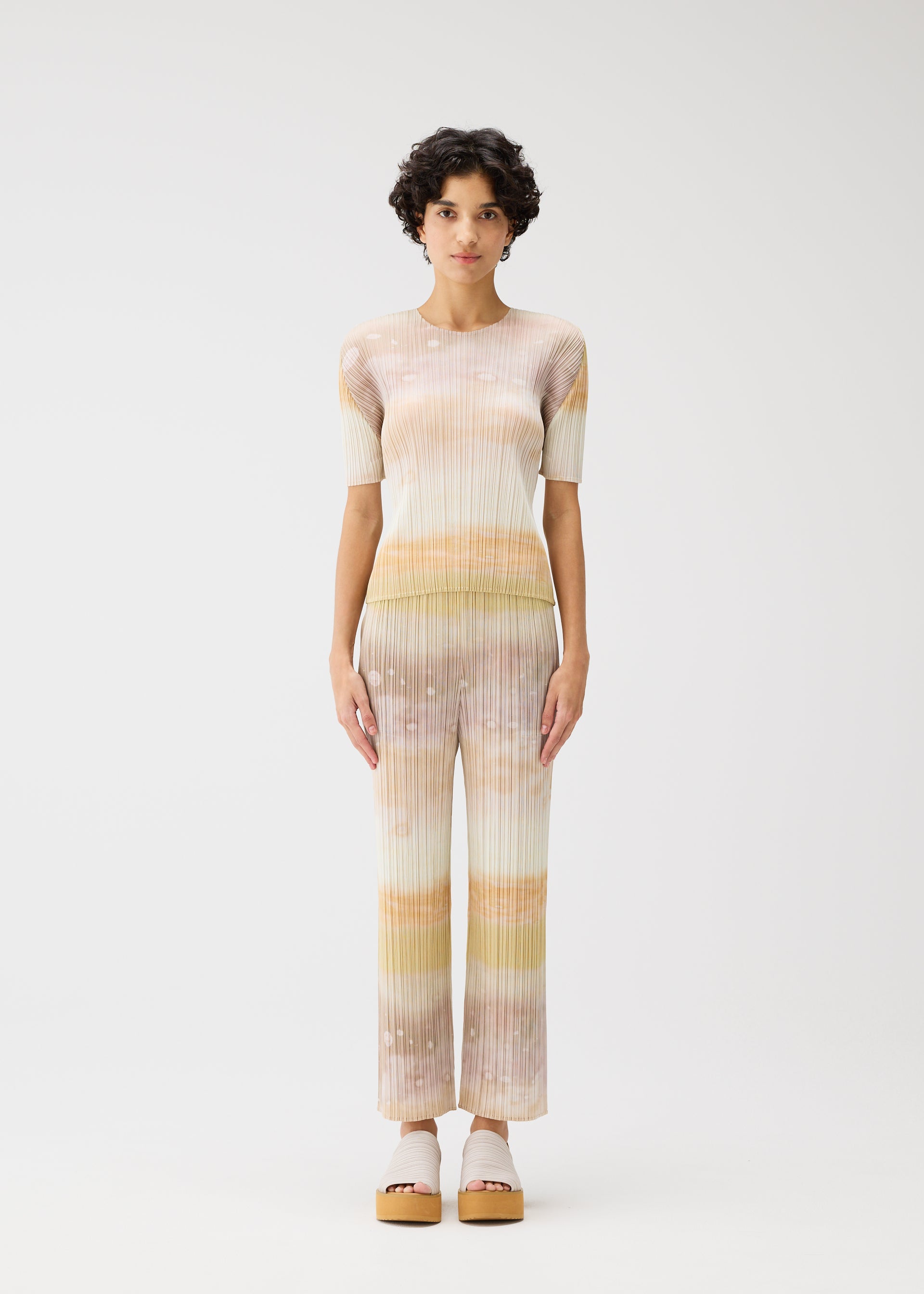SEA BUBBLE – ISSEY MIYAKE ONLINE STORE