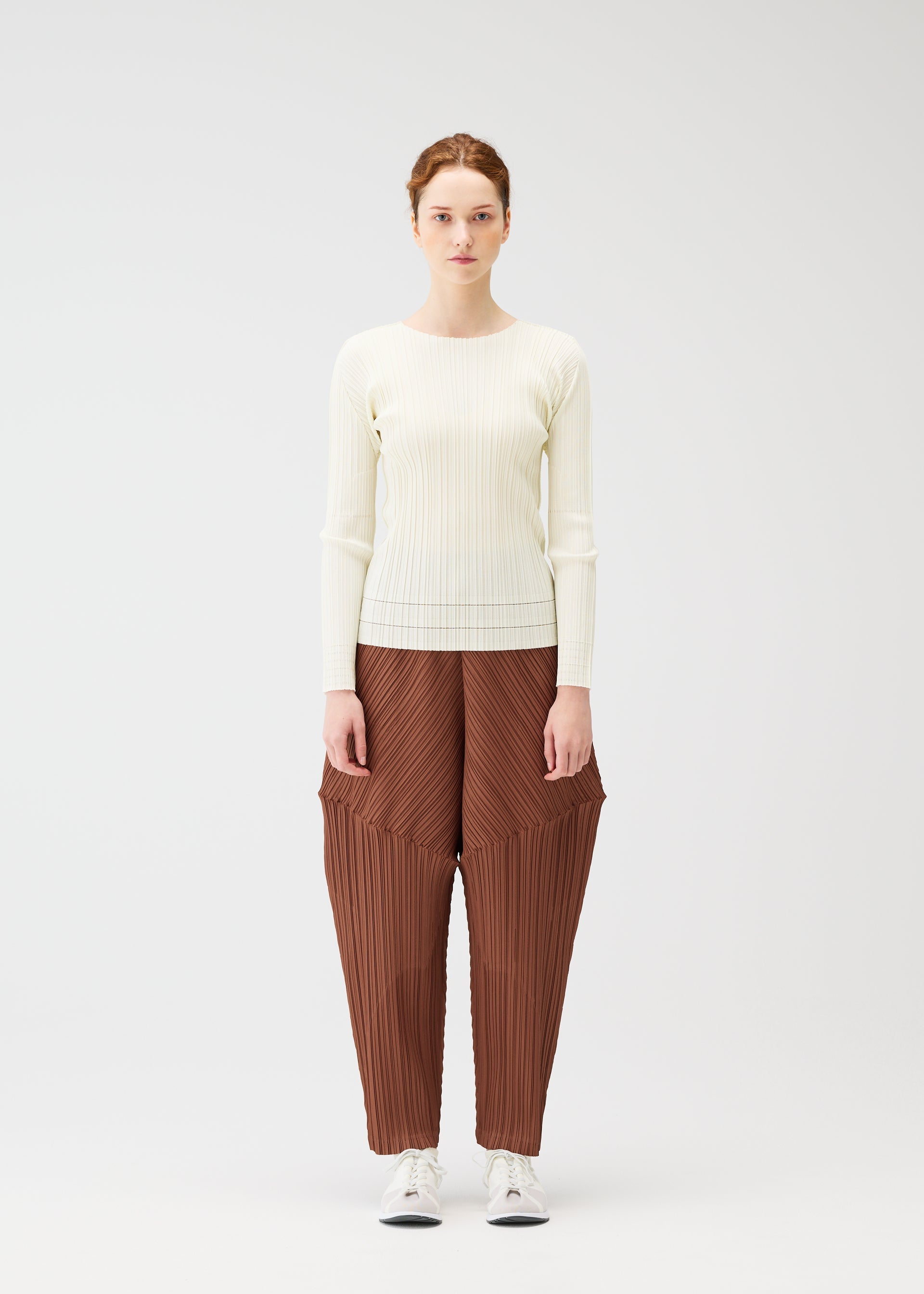 SOFT PLEATS – ISSEY MIYAKE ONLINE STORE