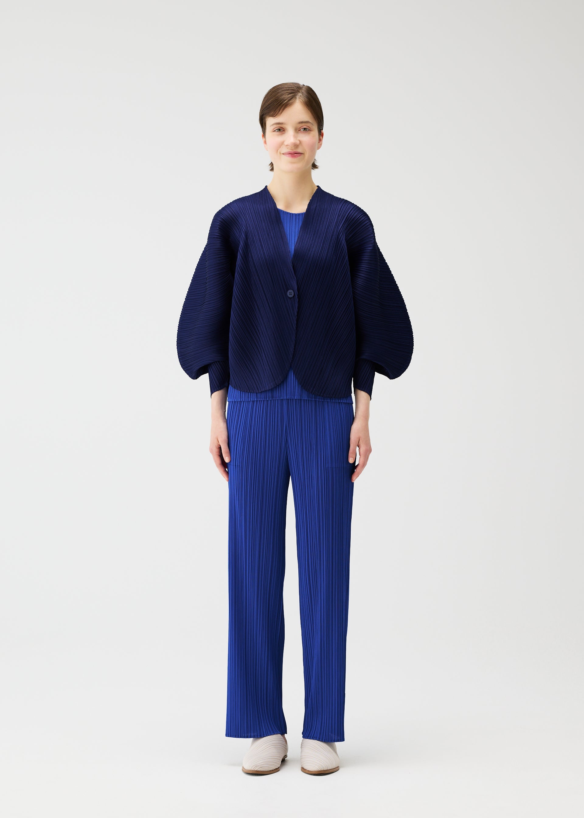 PLEATS PLEASE ISSEY MIYAKE – ISSEY MIYAKE ONLINE STORE