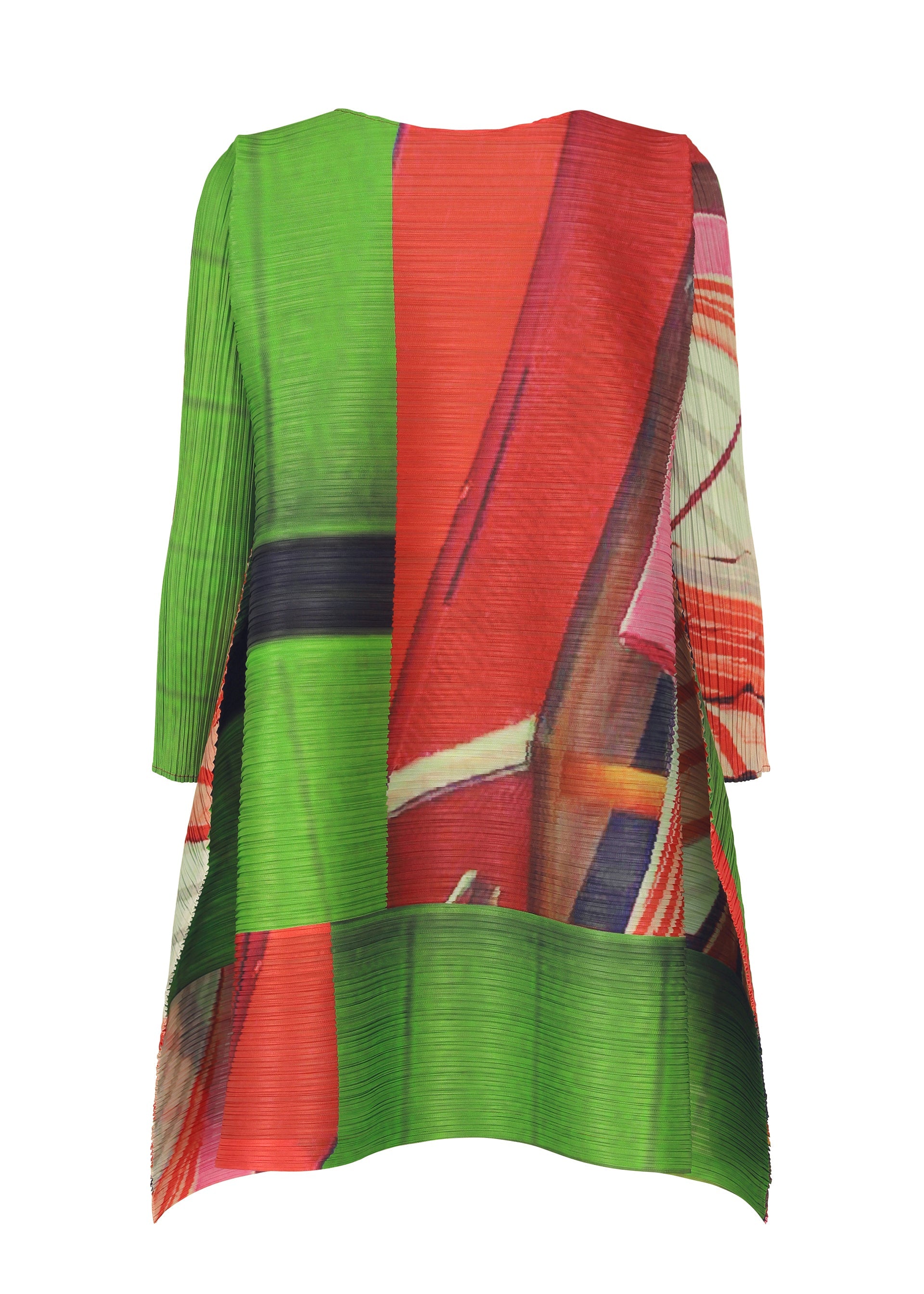 WOMEN / TOPS / TUNICS – ISSEY MIYAKE ONLINE STORE