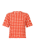 The TWIST KNIT by PLEATS PLEASE ISSEY MIYAKE is a short-sleeved top with red and beige horizontal stripes, a crinkled grid-like texture, round neck, and straight hem. - RED （no.24）