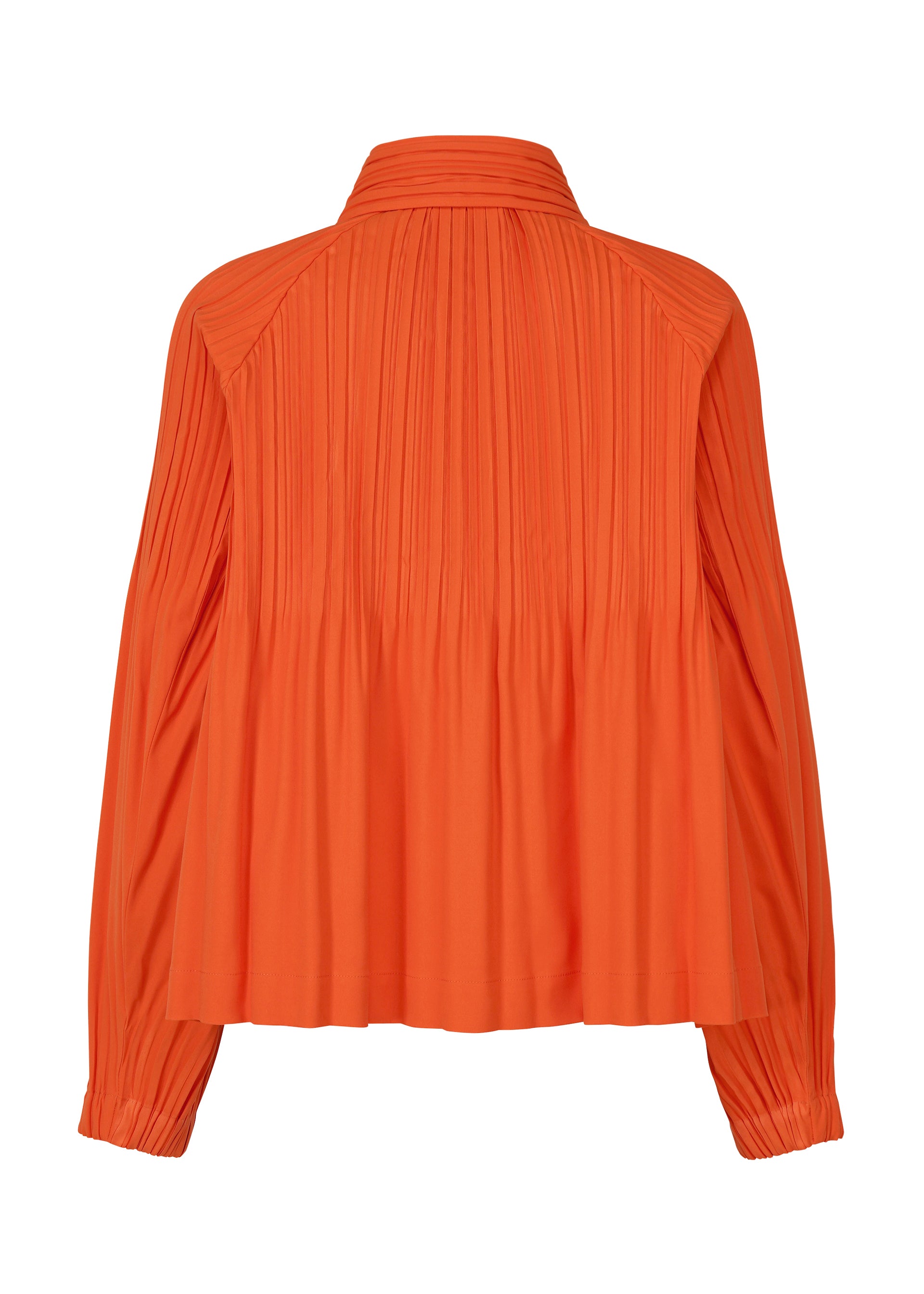 Zoomed view Back view of the SMOOTH COAT by PLEATS PLEASE ISSEY MIYAKE: a loose-fitting, long-sleeved orange blouse with Keshi pleats on the upper back and sleeves, finished with a collar and elegant gathered cuffs.