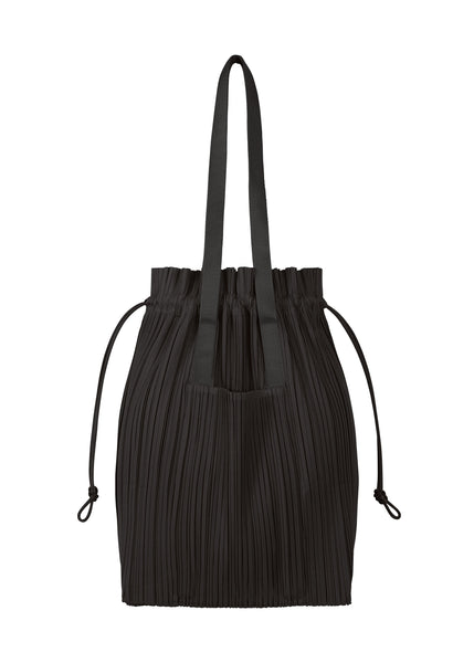PLEATS TOTE BAG – ISSEY MIYAKE ONLINE STORE