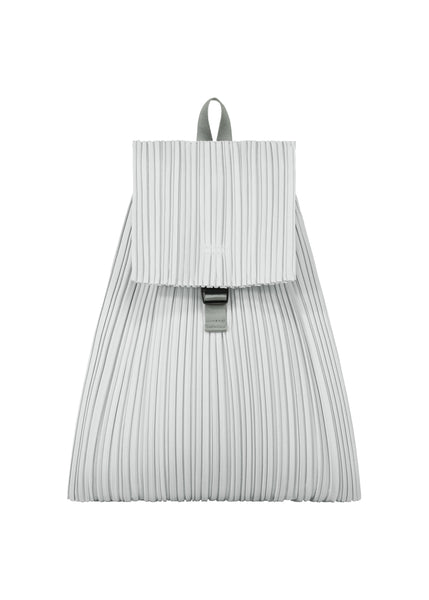 PLEATS KNAPSACK – ISSEY MIYAKE ONLINE STORE