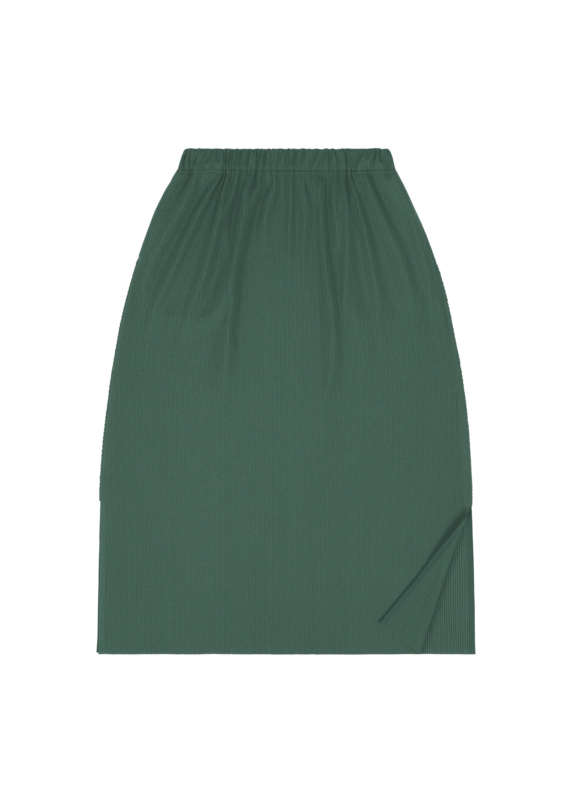 Zoomed view The A-POC BOTTOMS by PLEATS PLEASE ISSEY MIYAKE is a green, knee-length pleated skirt featuring an elastic waistband and a small side slit near the bottom hem, shown laid flat on a white background.