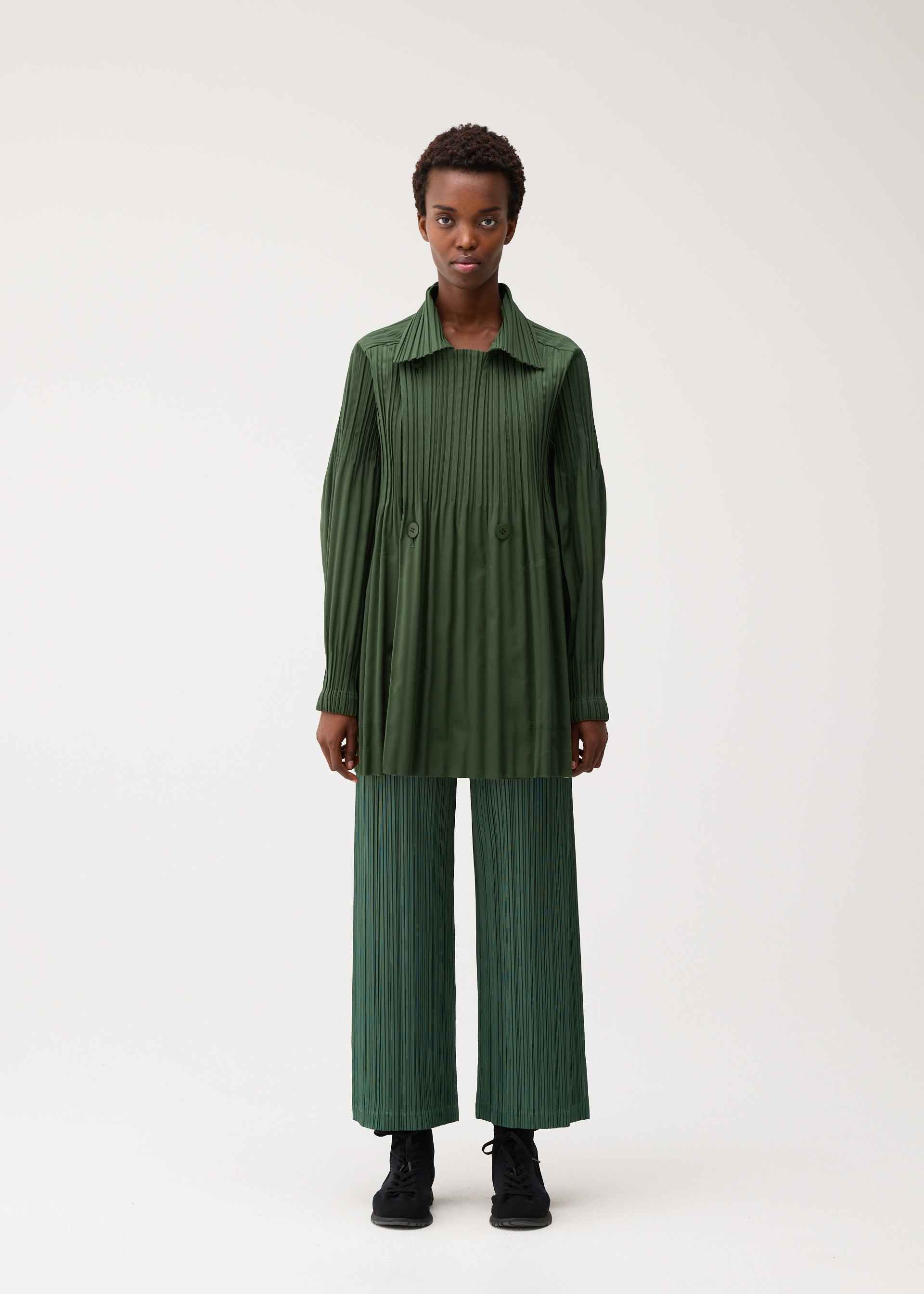 PLEATS PLEASE ISSEY MIYAKE – ISSEY MIYAKE ONLINE STORE