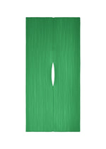 The MADAME-T OCTOBER by PLEATS PLEASE ISSEY MIYAKE is a rectangular green textured panel with a vertical oval slit, shown against a white background. - GREEN （no.62）