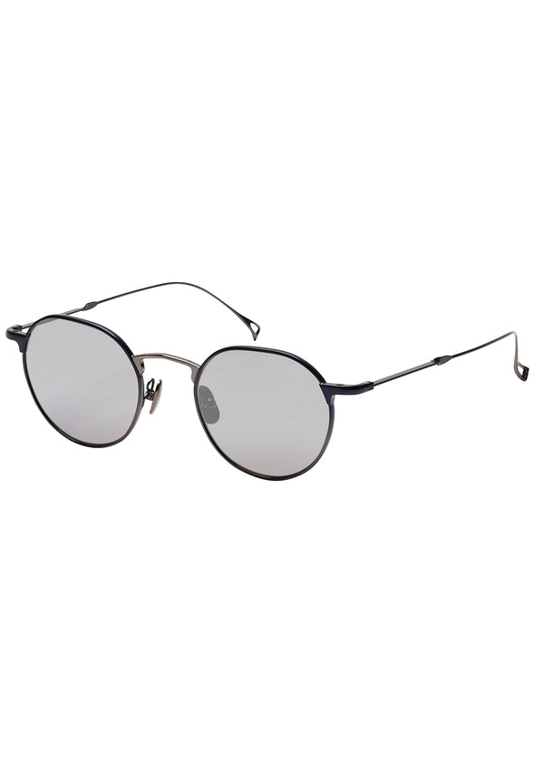 Zoomed view ISSEY MIYAKE EYES PANT Ⅲ round-frame titanium sunglasses with dark metallic rims and silver-tinted lenses. - GREY（no.91)
